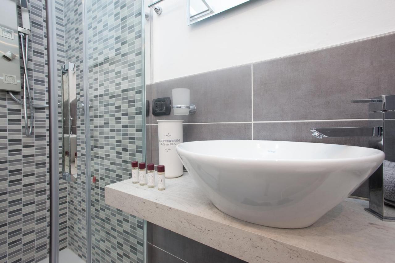 Amazing And New Penthouse In City Center Milão Exterior foto